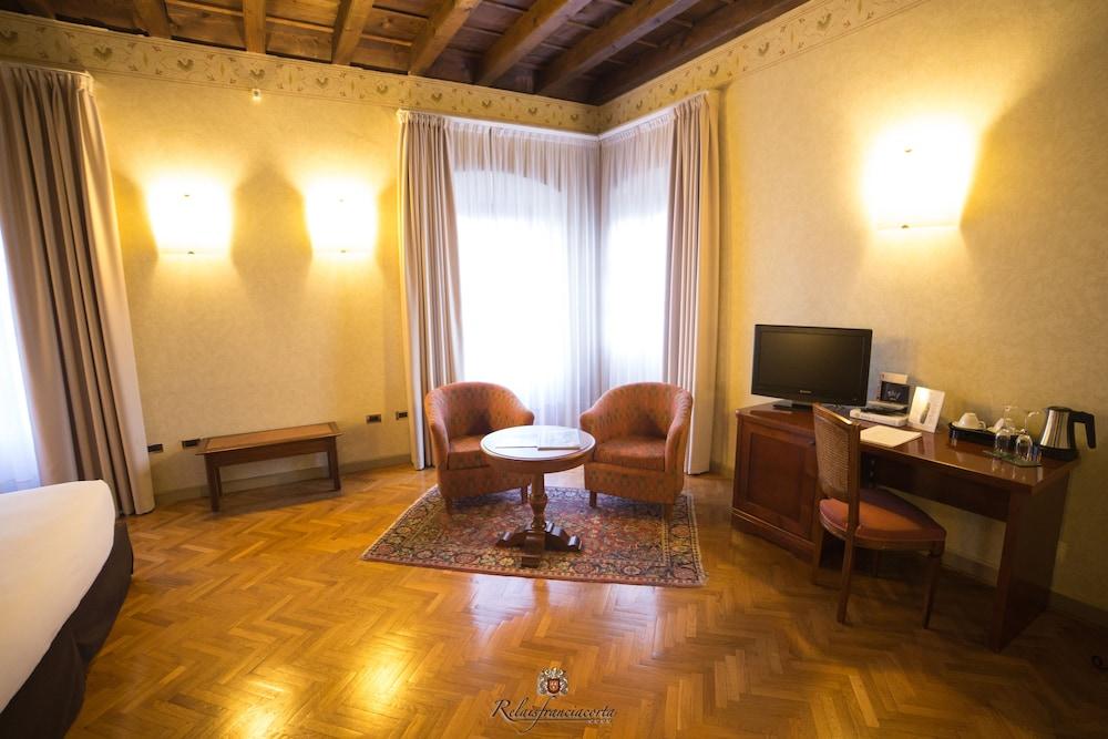 Relaisfranciacorta Corte Franca Exterior foto